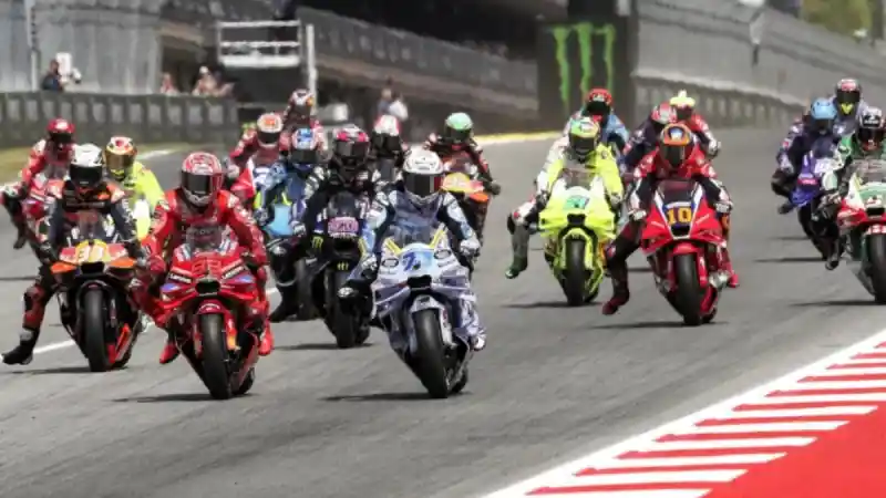 Selebrasi Dua Jari Tengah Cara Alex Marquez Rayakan Kemenangan Atas Marc