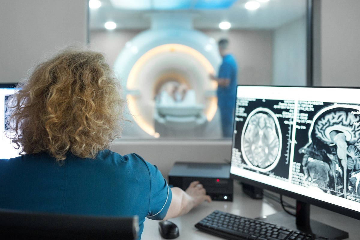 Why poor sleep and high blood pressure increase the risk of dementia