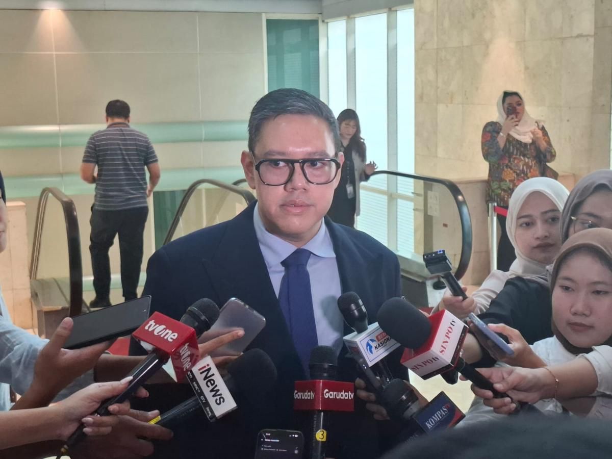 DPR Berharap Laporan Ferry Irwandi Ditangani Sesuai Hukum