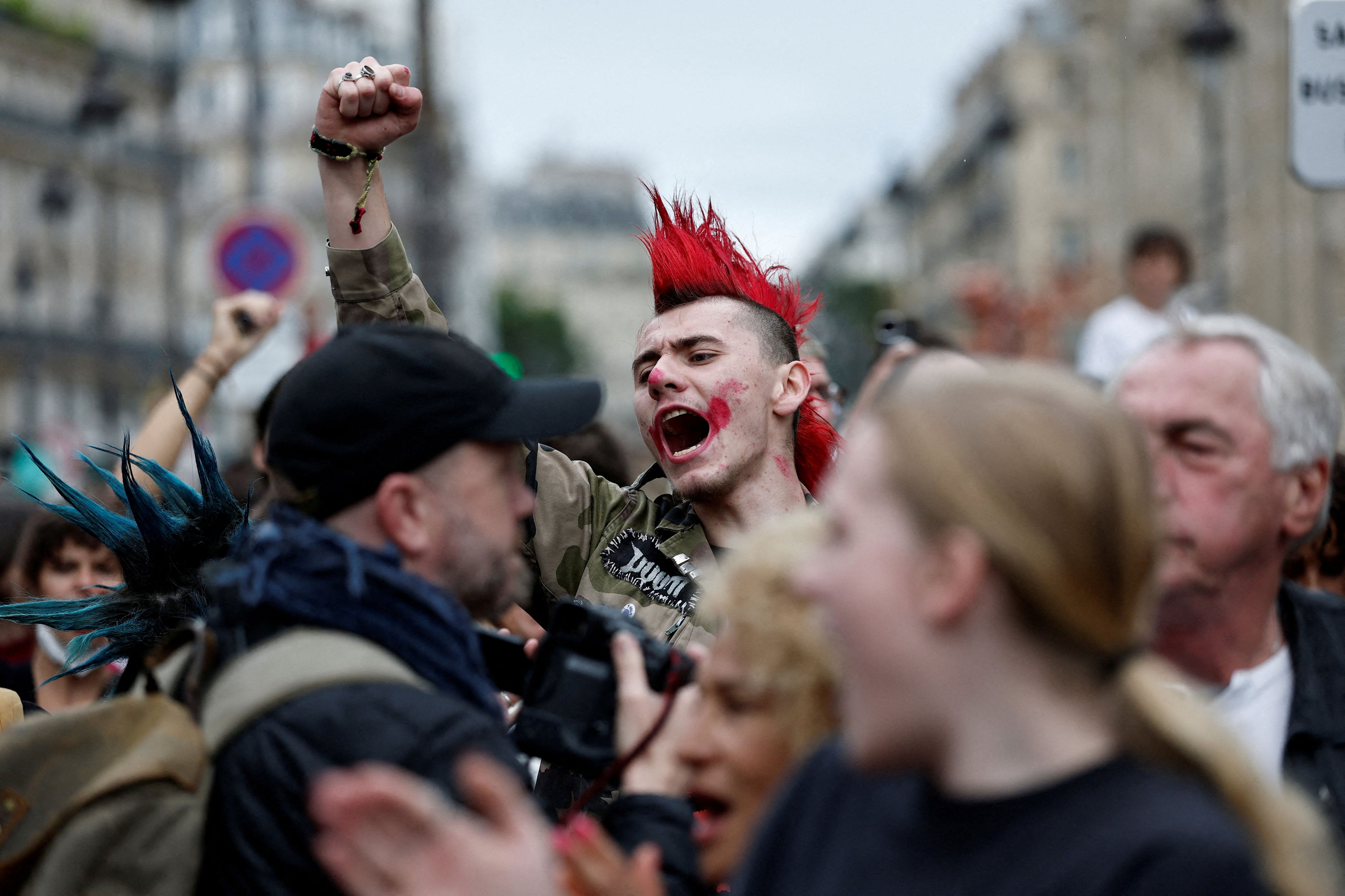 France gripped by protest chaos as 'Block Everything' demonstrators ...