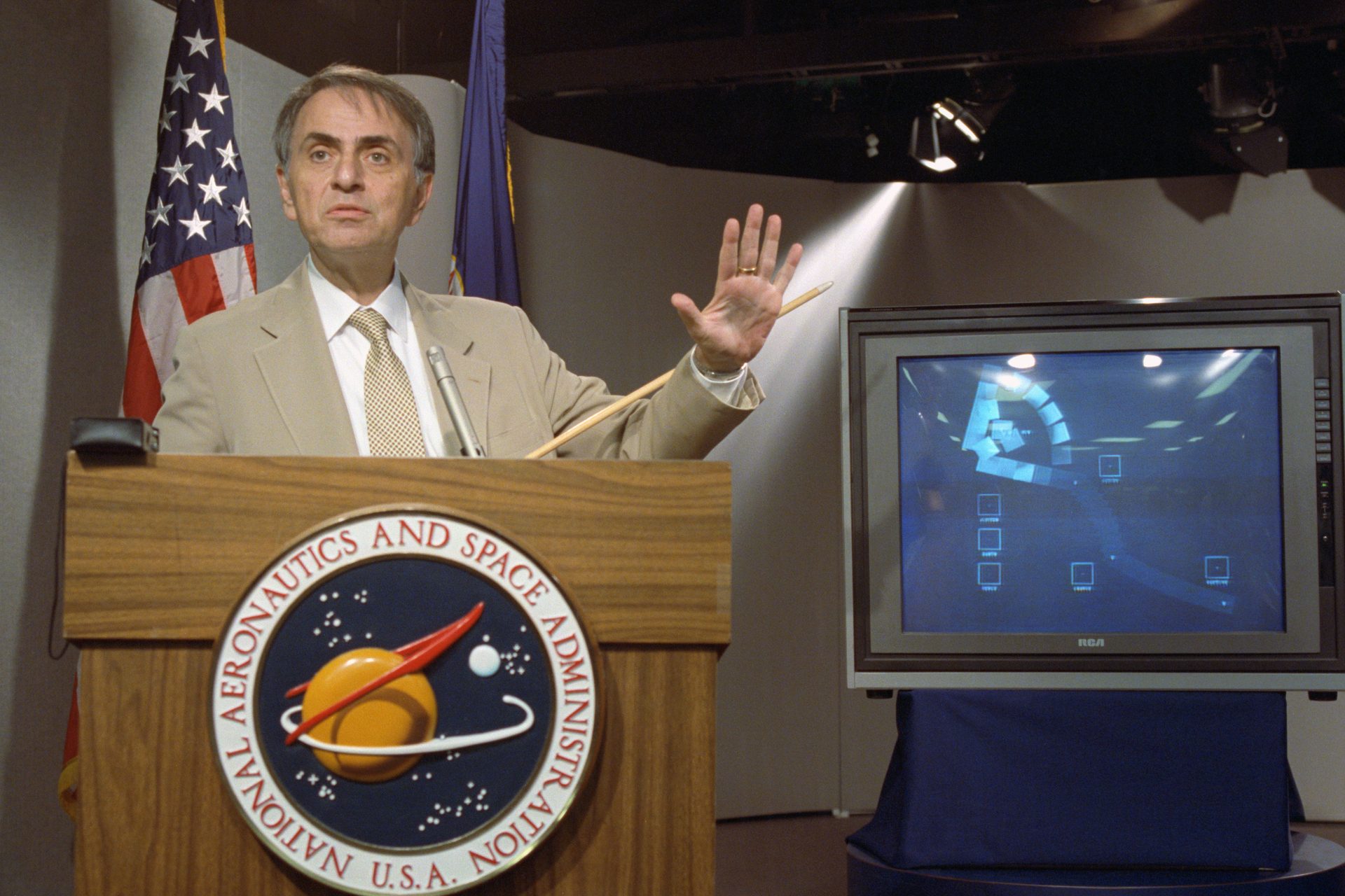 Carl Sagan over de sondes