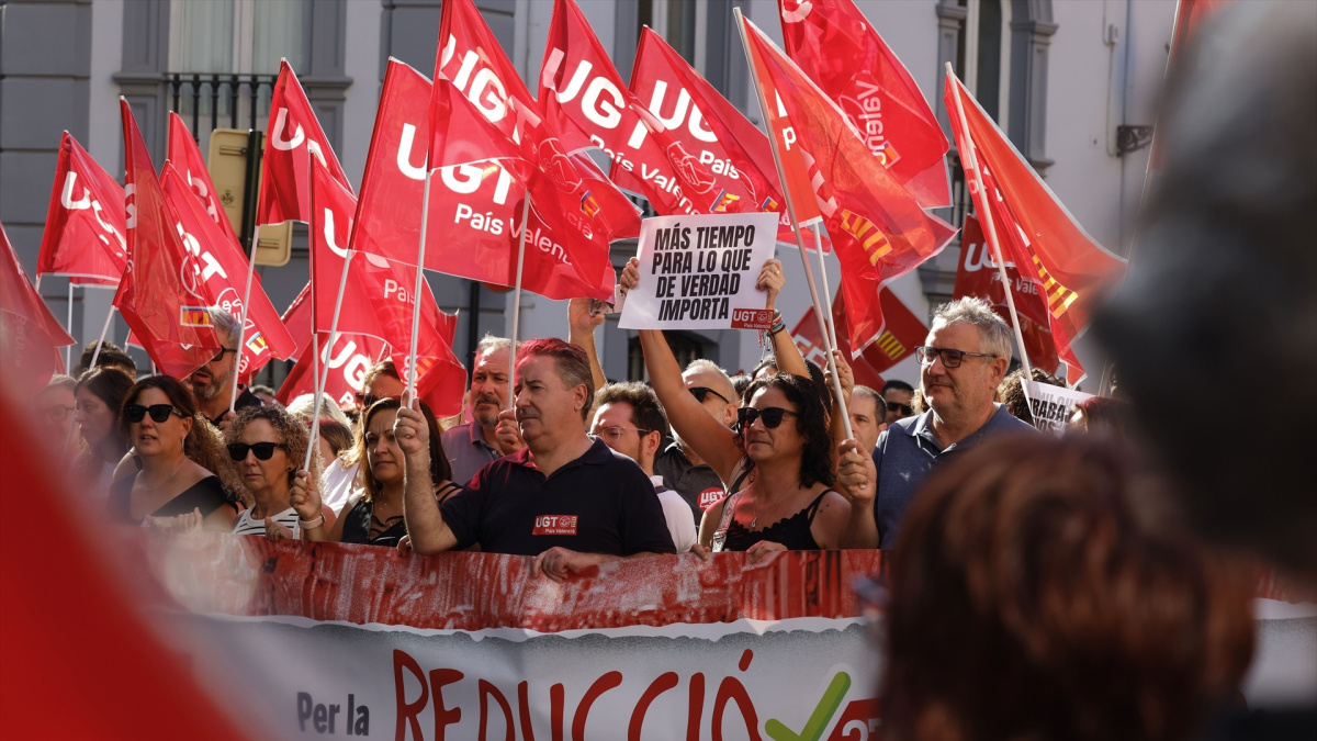Entra en vigor la jornada laboral de 35 horas para los funcionarios del ...