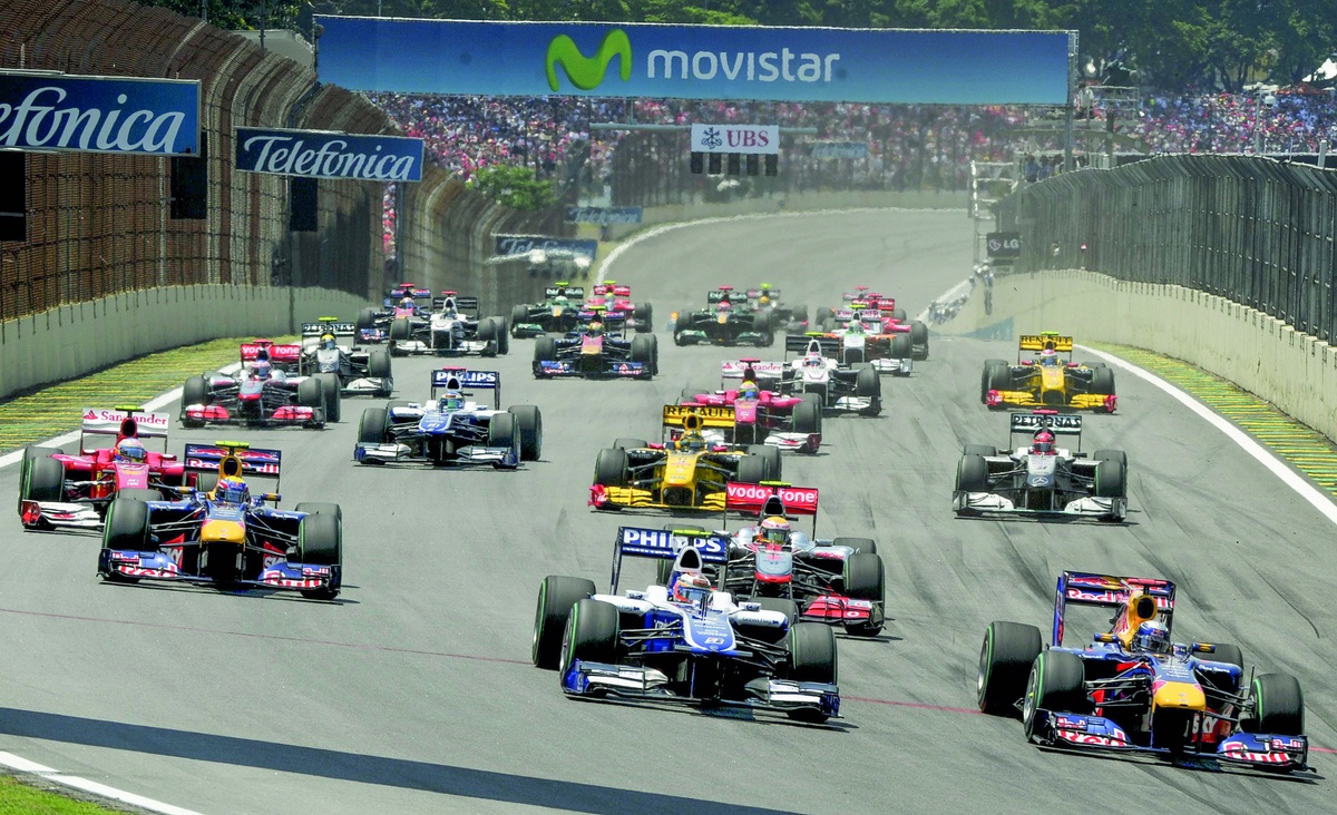 Verstappen Demands 2010 F1 Car Revival