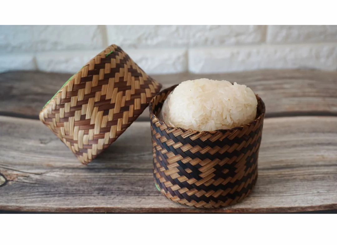 Khao Niew: Rasa Khas Laos yang Memikat Lidah