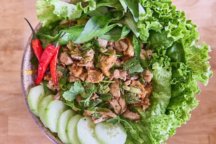 Larb: Salad Daging Khas Asia Tenggara