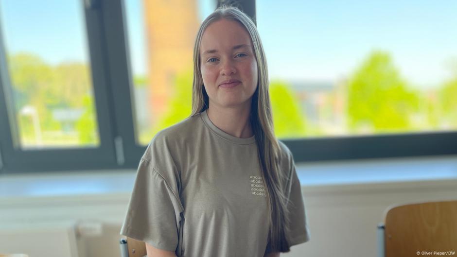 Seventeen-year-old Klara has come to see that her school's Smartphone ban has 'quite a few benefits'