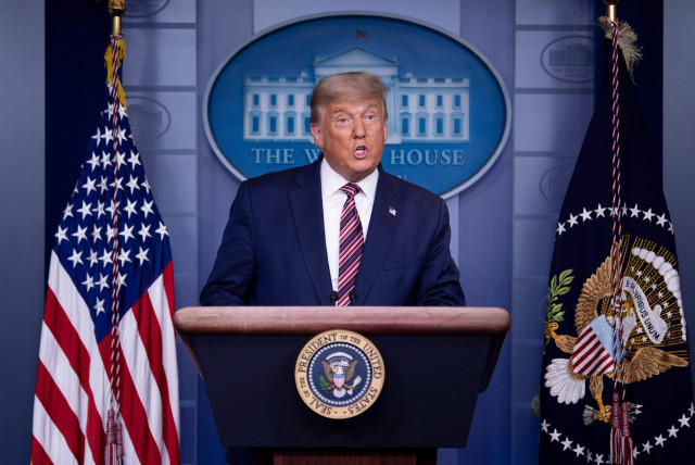 Donald Trump habló tras caída de avión militar de Estados Unidos en Irán y dijo qué pasará en las negociaciones en Oriente Medio: 'En guerra'
