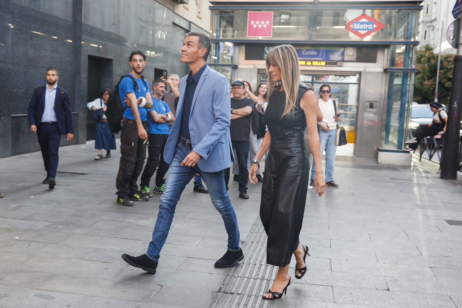 Pedro Sánchez y Begoña Gómez asisten al preestreno de 'El cautivo', de  Amenábar