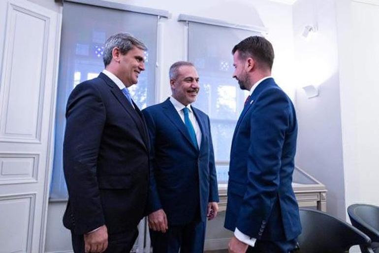 Bakan Fidan, İstanbul'da Karadağ Cumhurbaşkanı Milatovic tarafından kabul edildi