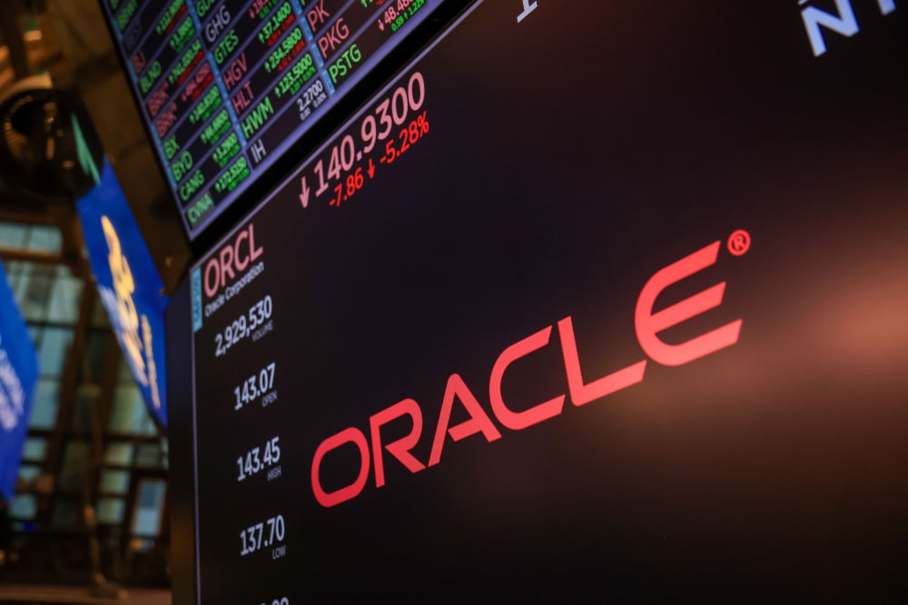 Kisah di Balik Jatuhnya Saham Oracle dan Kekayaan Larry Ellison