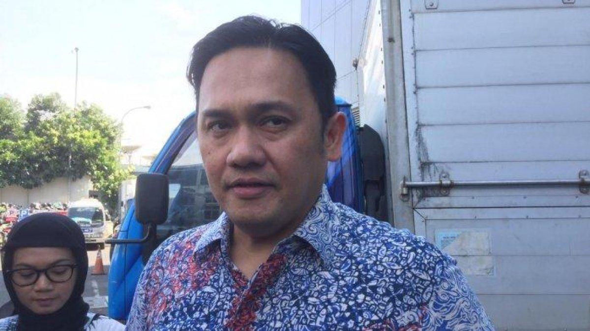Perubahan Gaya Hidup Uya Kuya Jadi Anggota DPR Diungkap Farhat Abbas, Jual Mobil Mewah: Sederhana