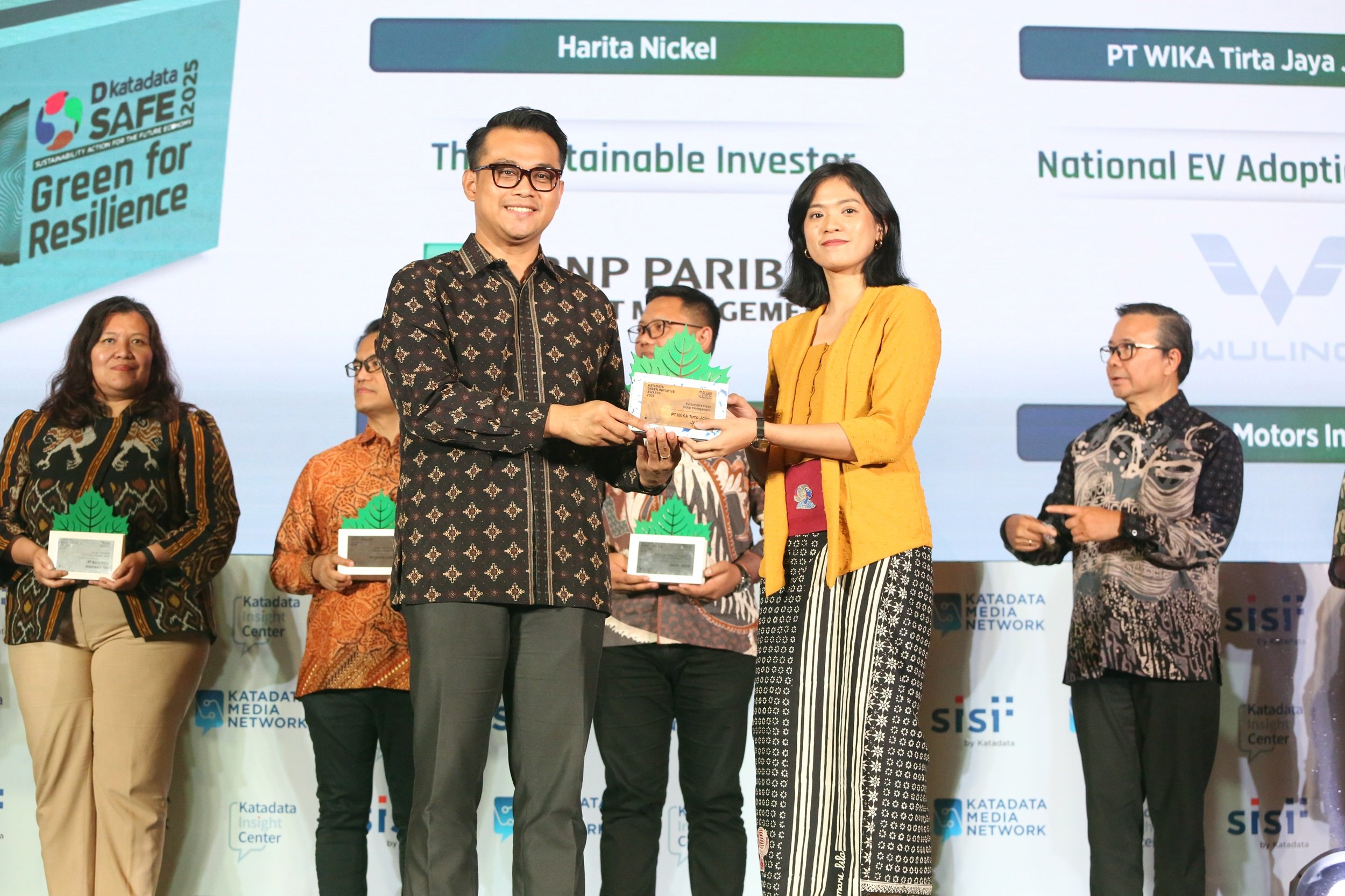 Fokus pada ESG, BNP Paribas AM Meraih Penghargaan Green Initiative Katadata 2025