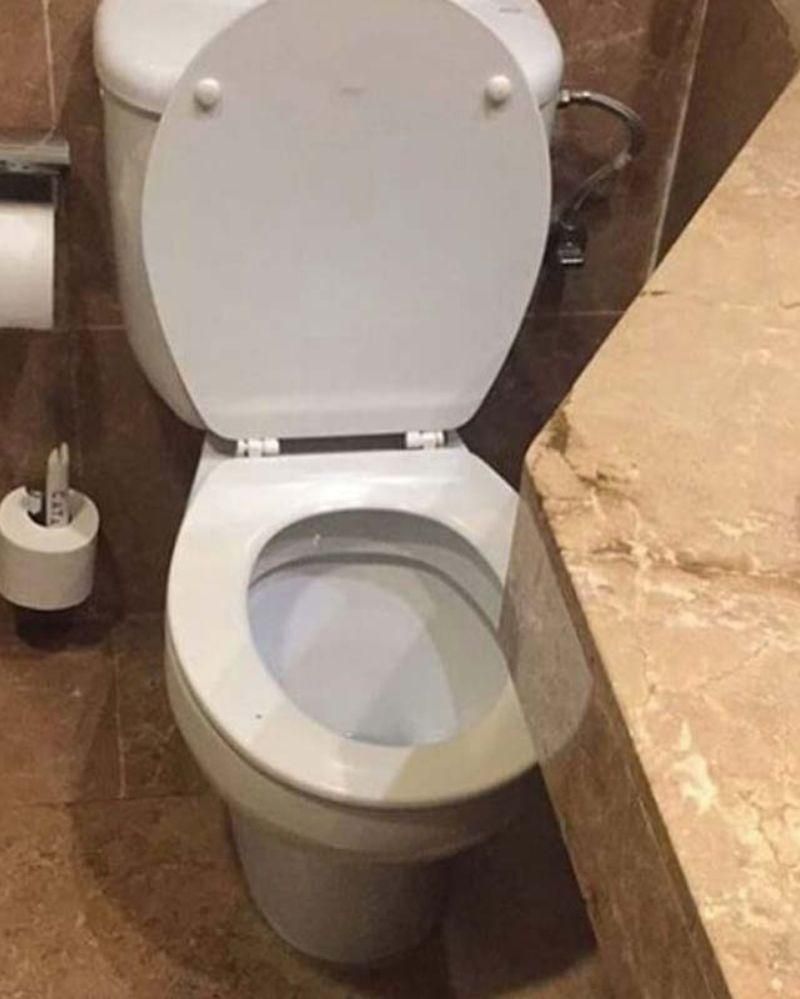 20 Foto Lucu Renovasi Rumah yang Tak Sesuai Harapan, Ngakak!