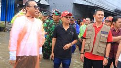Bantu Korban Banjir Denpasar, Gubernur Koster Salurkan Dana BTT, Jiwa Dapat Rp15 Juta