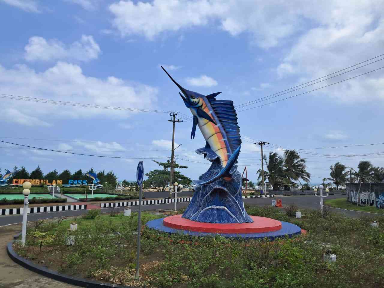 Liburan Romantis di Pantai Pangandaran, Momennya Jadi Satu-satunya Setelah Menikah Lama