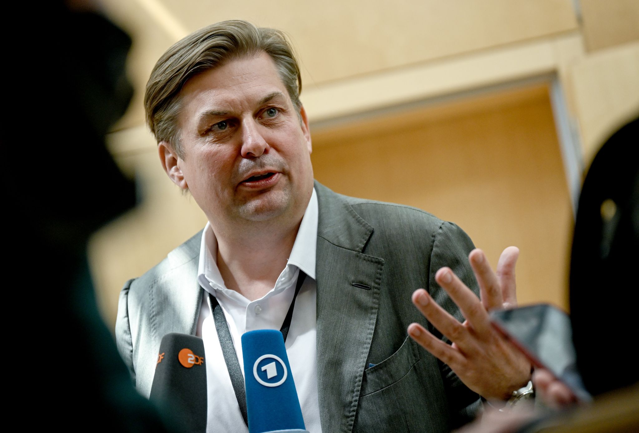 Bei Ermittlungen der Staatsanwaltschaft Dresden geht es um die Zeit von Maximilian Krah (AfD) im Europäischen Parlament. (Archivfoto)