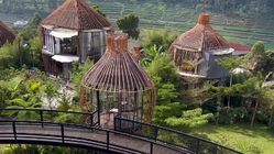 Menjelajahi Keindahan Bubu Jungle Resort, Surga Staycation di Bandung