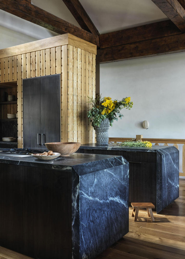 All My Favorite Interior Designers Keep Using 'Soapstone' Countertops ...