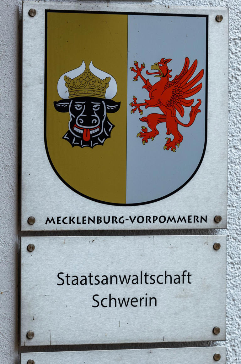 Staatsanwalt Ermittelt In Mecklenburg Vorpommern Wegen 27 Euro Paket Aus Russland - c3xbtwo