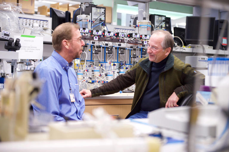 University Of Iowa Doctor Wins American Nobel For Cystic Fibrosis Research - skksthg