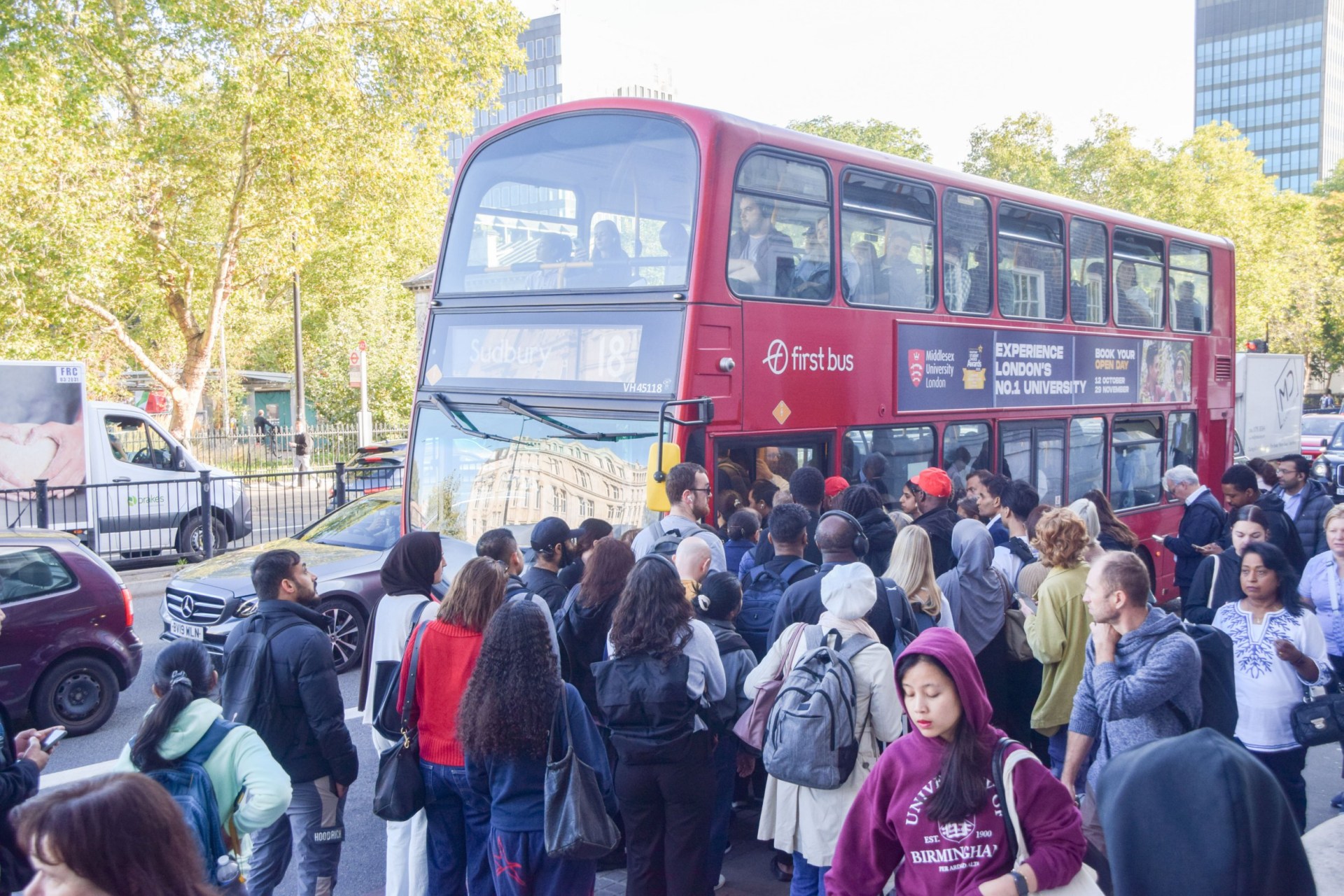 Crowds pack the buses in Euston (Picture: Vuk Valcic/ZUMA Press Wire/Shutterstock)