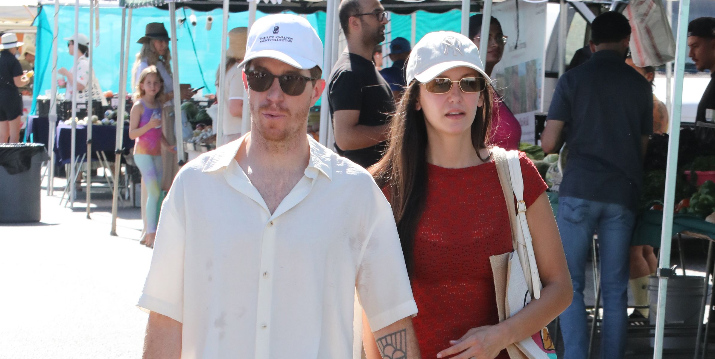 Are Nina Dobrev and Zac Efron Dating? A Source Weighs in After Their Viral  Vacation Photos, image size:2390x1200