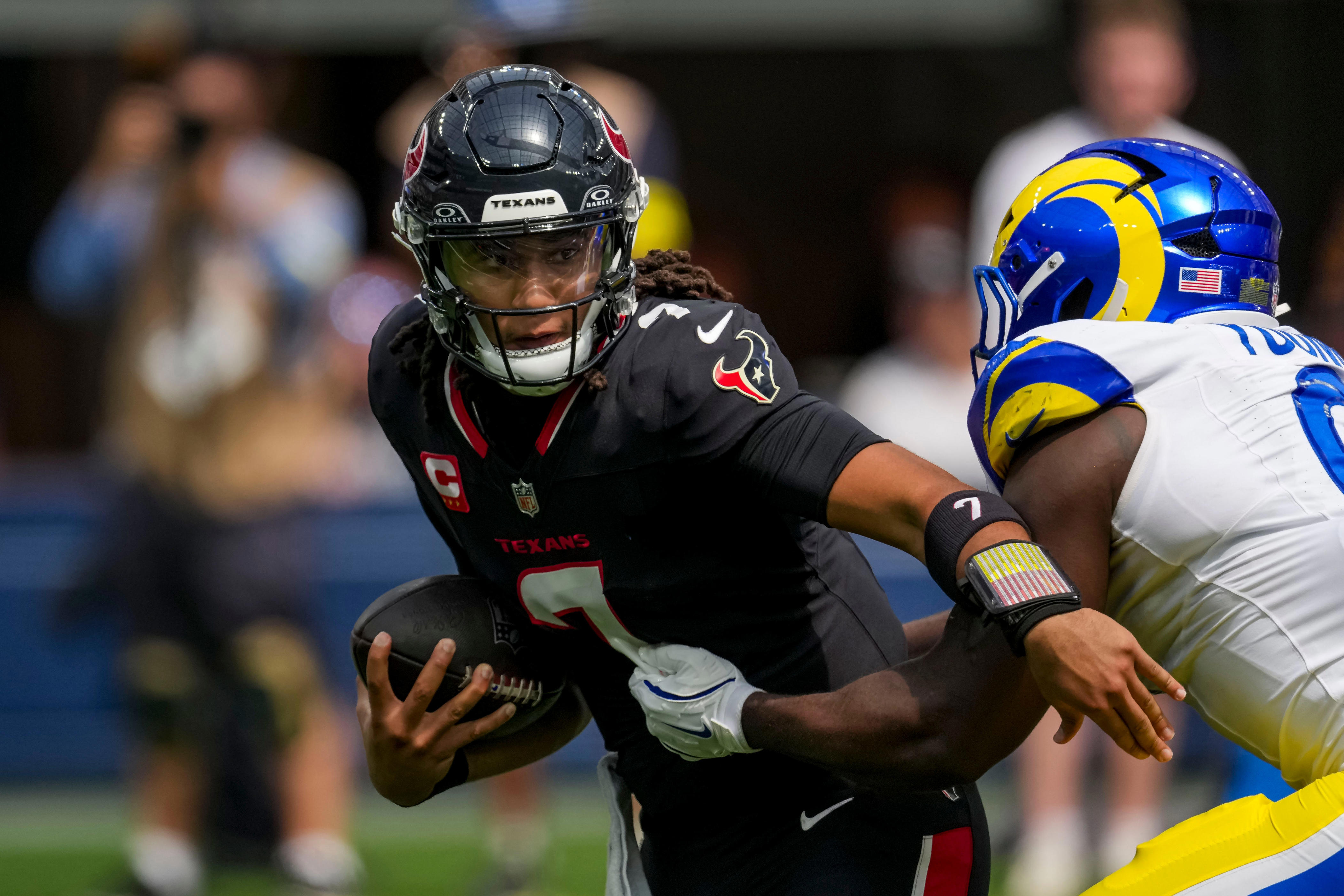 Announcers set for Buccaneers vs. Texans Week 2 game MNF showdown(00)