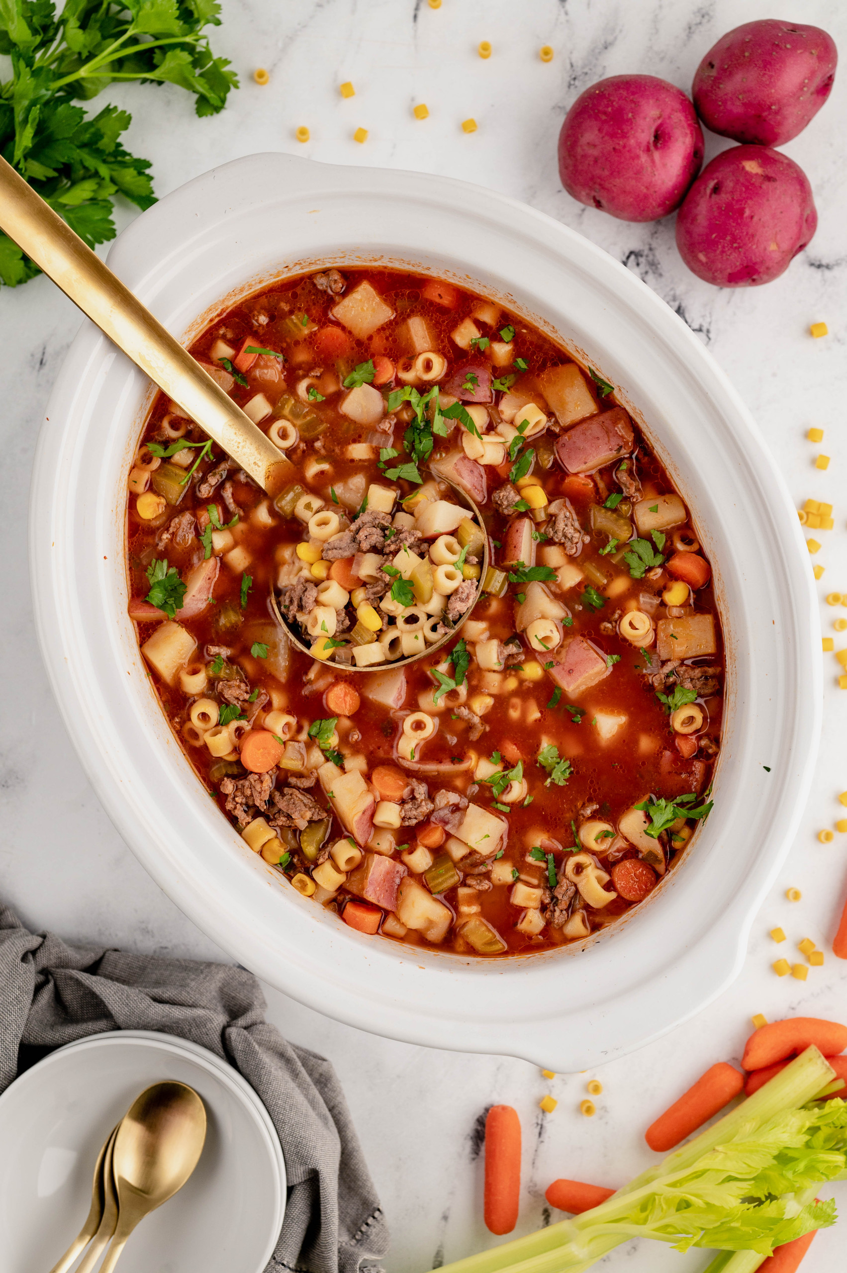 21 Simple Slow Cooker Recipes For Easy Fall Weekends