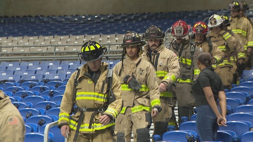 San Antonio community honors 9/11 victims with stair climb tribute