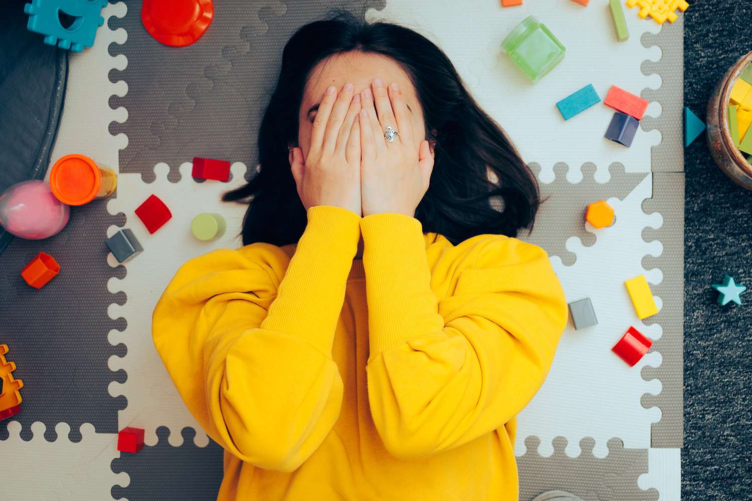 Woman, 24, Asks If She Should Feel Guilty for Moving Out of Her Parents