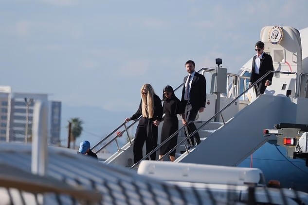 Vợ Charlie Kirk đưa thi hài chồng về quê nhà