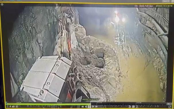 Tim Evakuasi Terus Lakukan Pencarian Pekerja Freeport yang Tersangkut