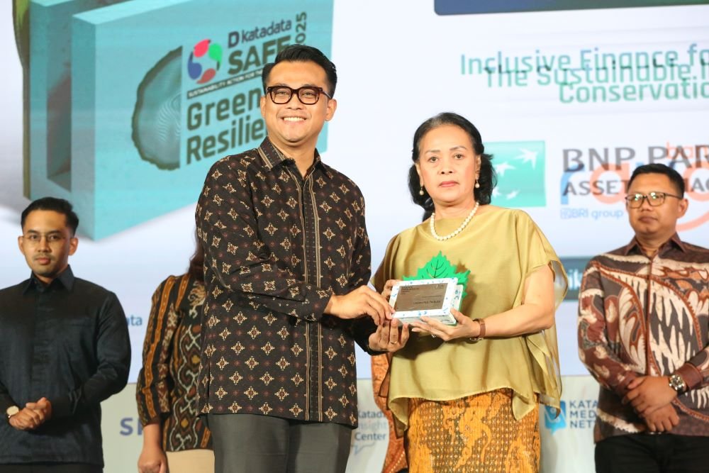 UT Meraih Penghargaan KGIA 2025 Sebagai Kampus Hijau Digital