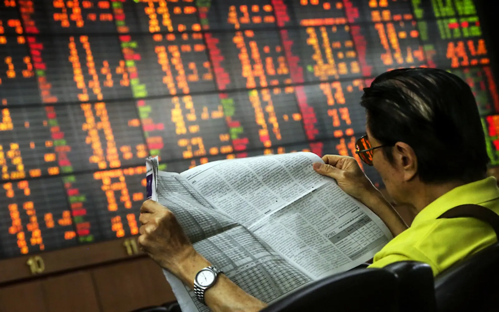 Asian stocks surge into weekend with US rate cut ‘seemingly locked in’