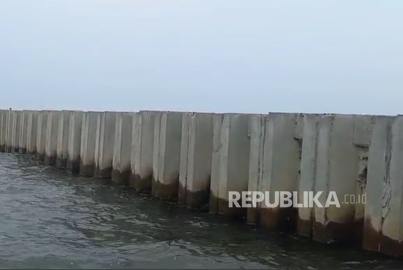 KKP dan Kejagung Pastikan Perizinan Tanggul Beton Cilincing Sesuai Prosedur
