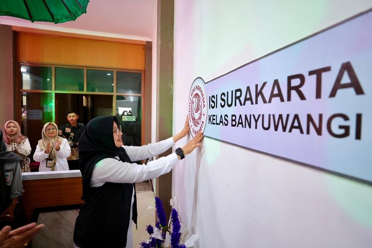 ISI Surakarta Dibuka di Banyuwangi, Bupati Ipuk: Wujudkan Mimpi Seniman