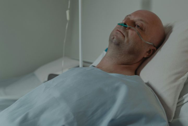 10 Signs The Body Shows In The Final Hours