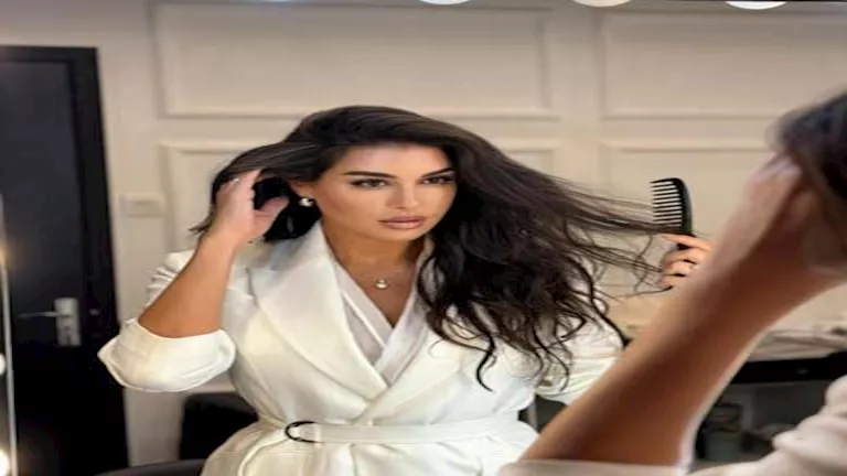 الفنانة ياسمين صبري