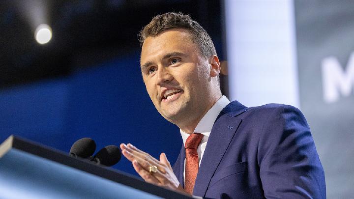 Trump Beri Medal Kehormatan Kepada Charlie Kirk, Apa Itu?