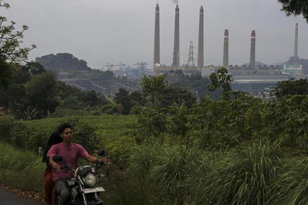 Pemerintah Diingatkan Jangan Terlalu Bergantung pada Energi Fosil