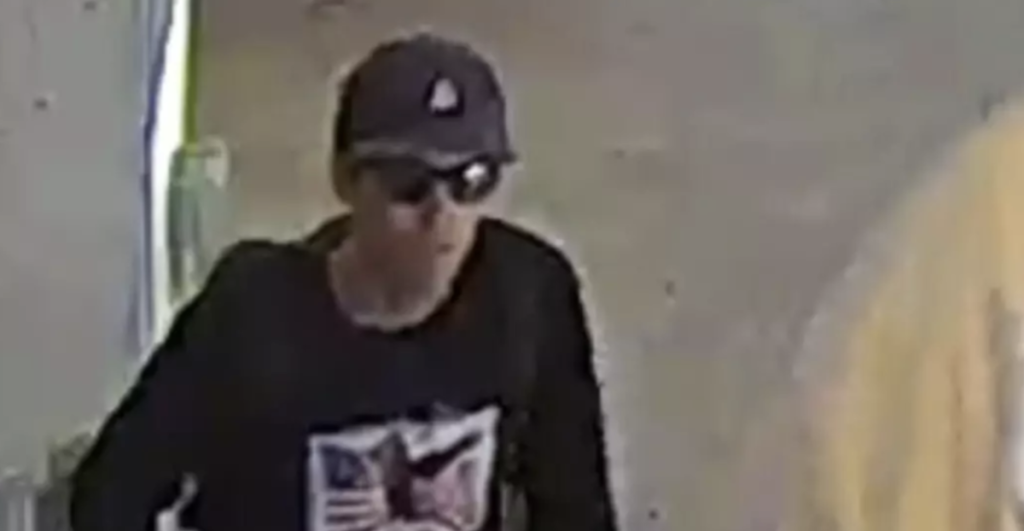 FBI: Tyler Robinson skrev en belastende seddel før skyderiet mod ...