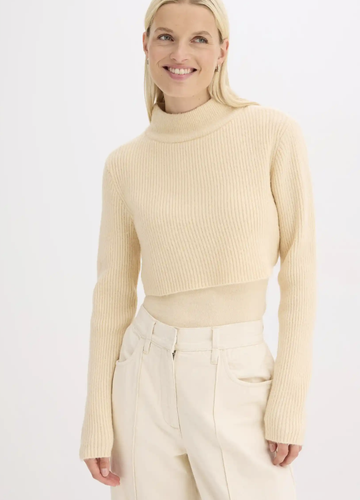 Der „Lagen-Pullover“ von Bonprix