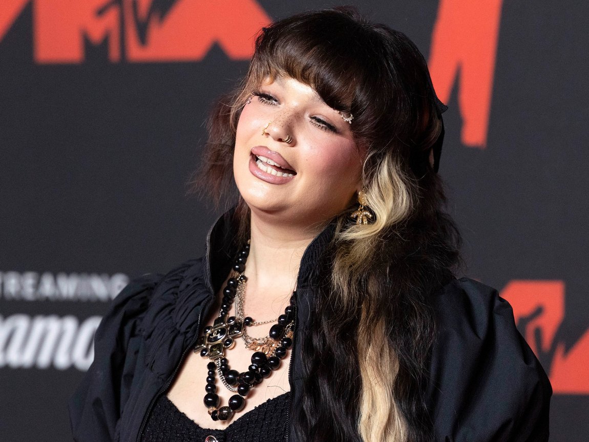 Singer Lola Young opens up about her cocaine addiction