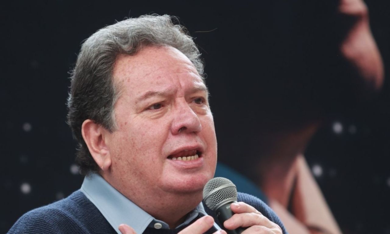 El cantante reveló el problema de salud que lo llevó al hospital.