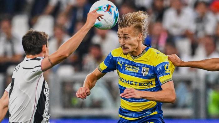 Prediksi Skor Sassuolo vs Parma: Head-to-Head dan Statistik Terkini di Serie A