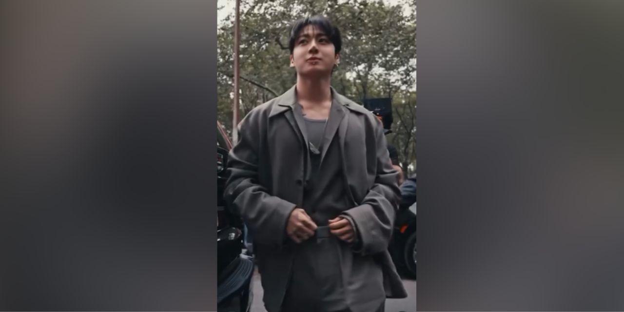 jungkook-of-bts-attends-his-first-fashion-week-event-in-new-york