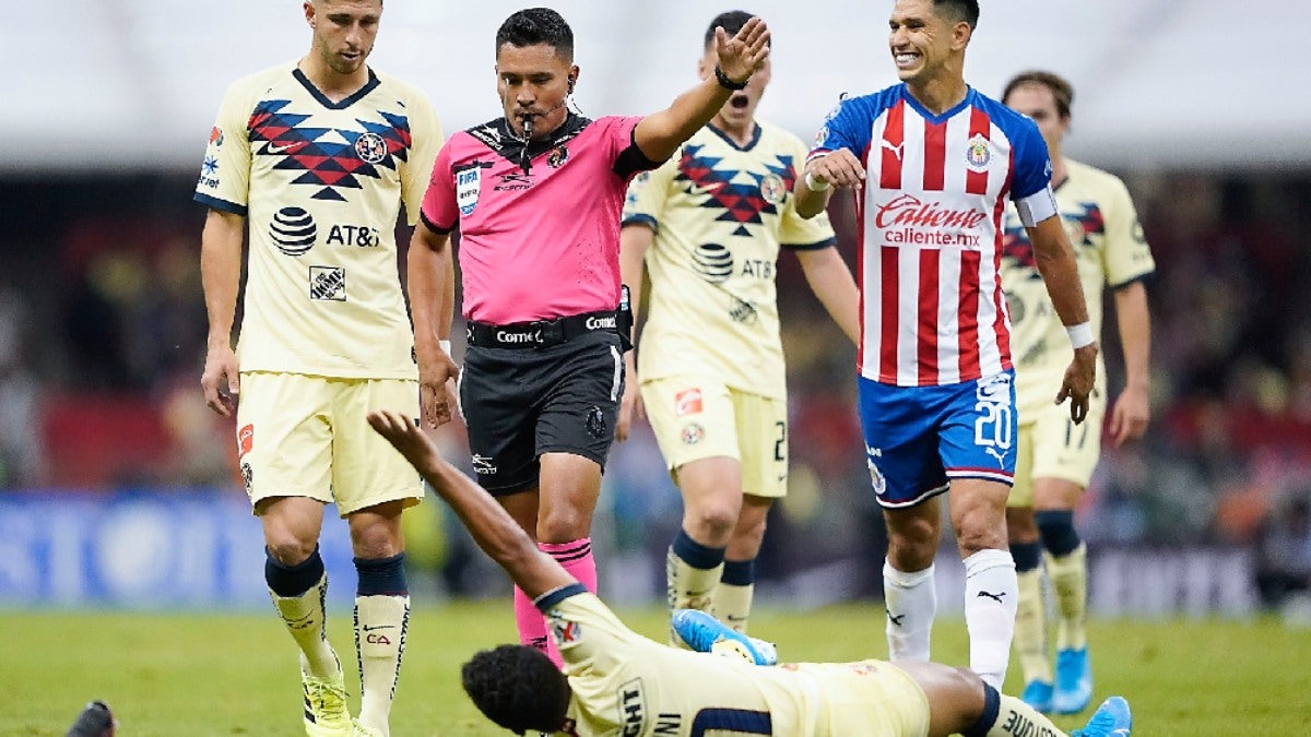 Lesión de Giovani Dos Santos I IMAGO7