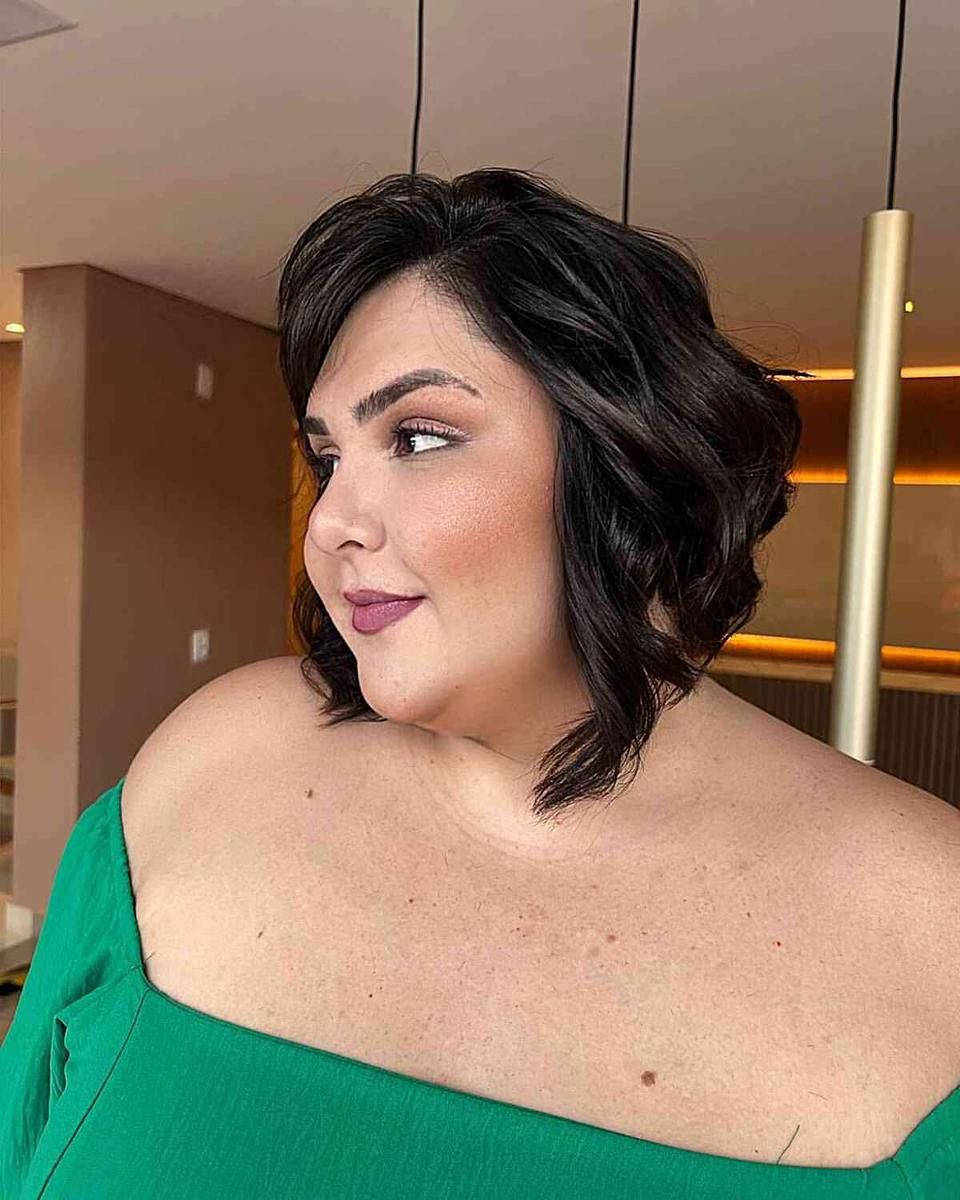 35 Gaya Rambut Pendek untuk Wanita Berbadan Gemuk agar Tampak Langsing 20 AA1MtBYf