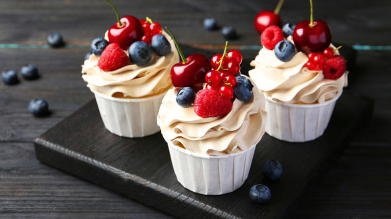 11-elegant-cupcake-decorating-ideas-that-don-t-require-pro-skills