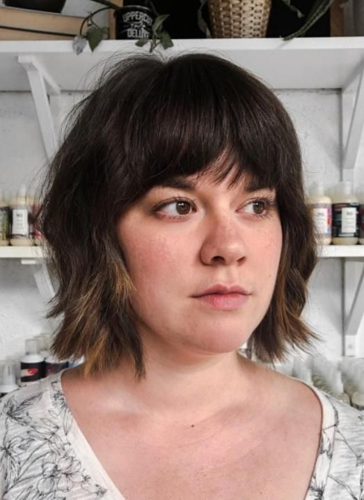 35 Gaya Rambut Pendek untuk Wanita Berbadan Gemuk agar Tampak Langsing 28 AA1MtGSS